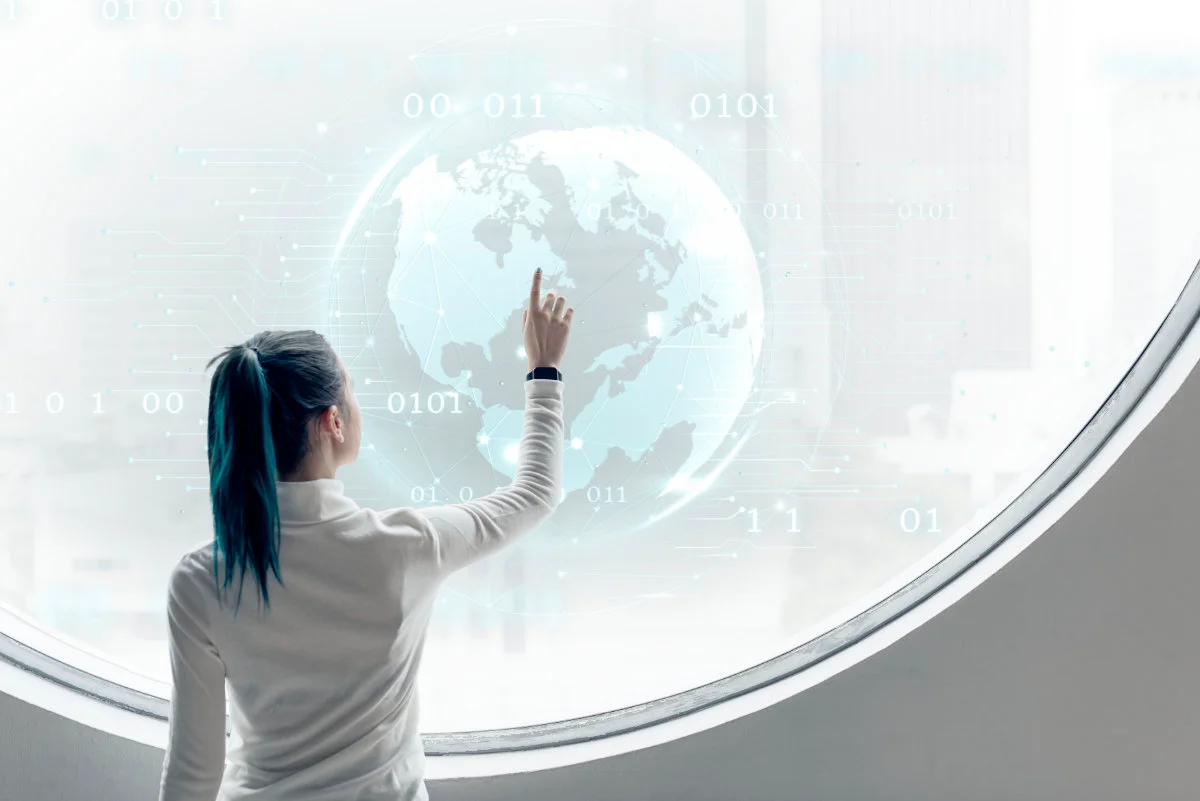 Digital-Transformation-researcher-spinning-globe-round-screen